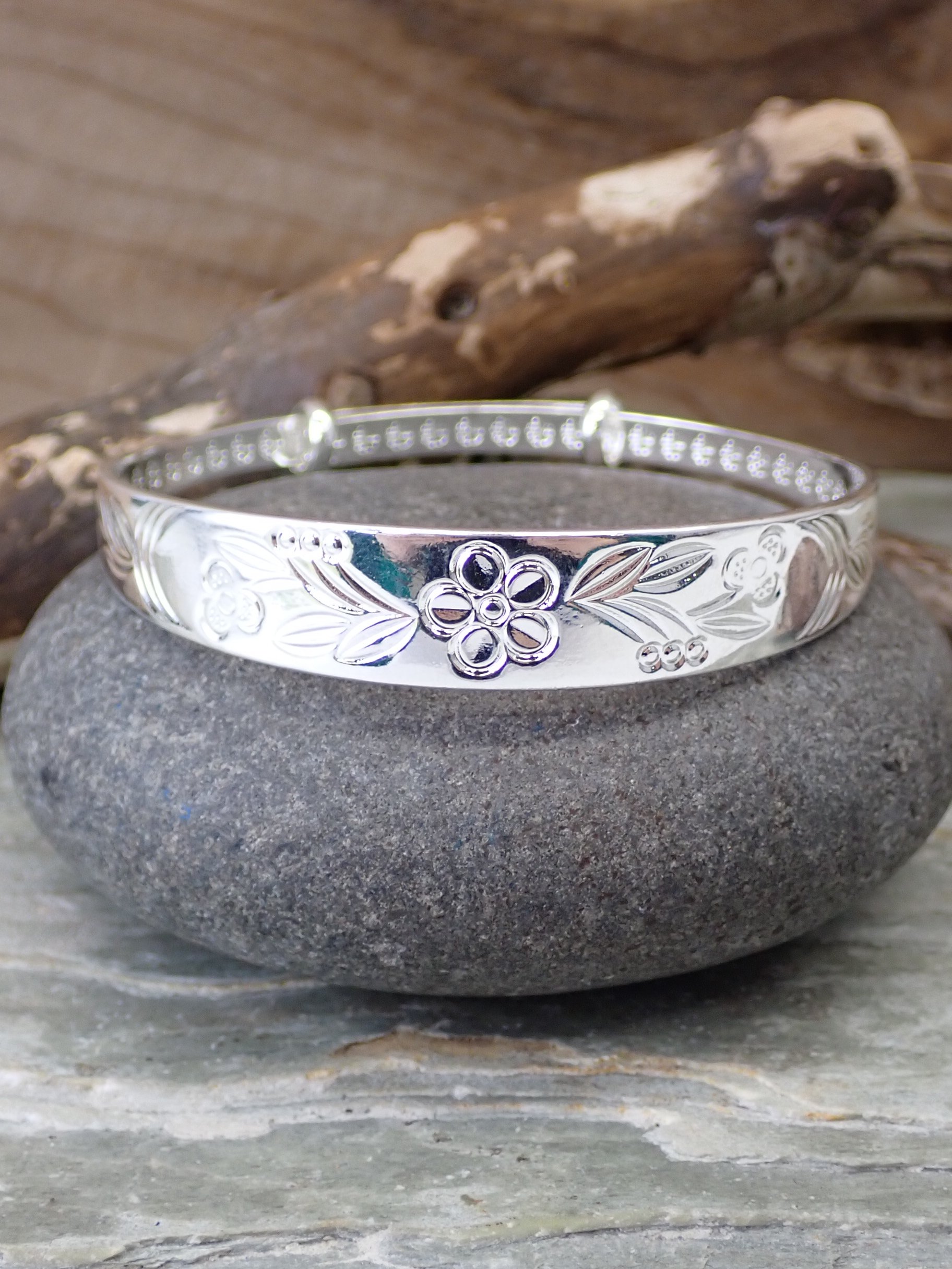 Bracelets Shop WIN Online Shop
